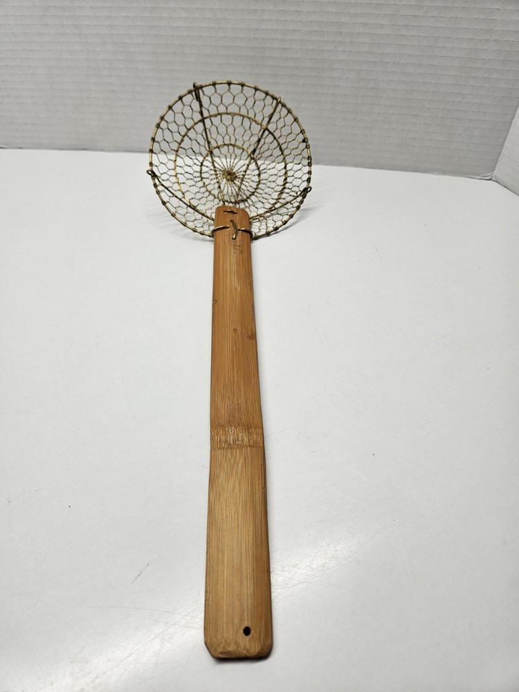 Sunrise 5" Round Brass Spider Strainer With A Bamboo Handle