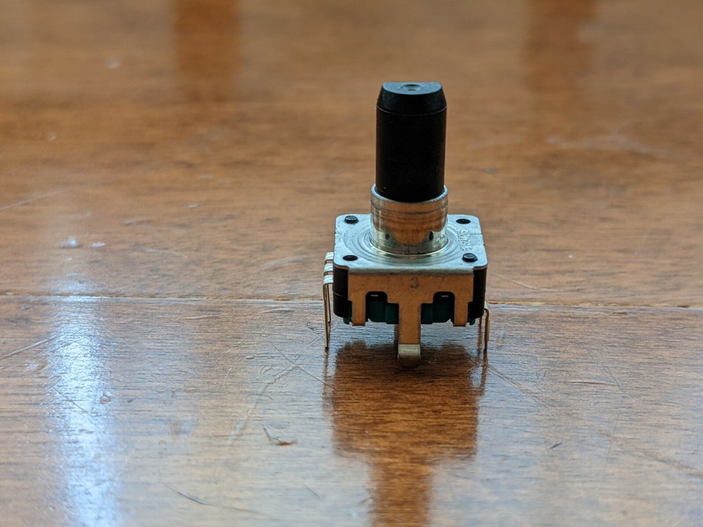 24 Detent Pulse Encoder w/switch - TC-Helicon Voicelive 3, Voicelive 3 Extreme