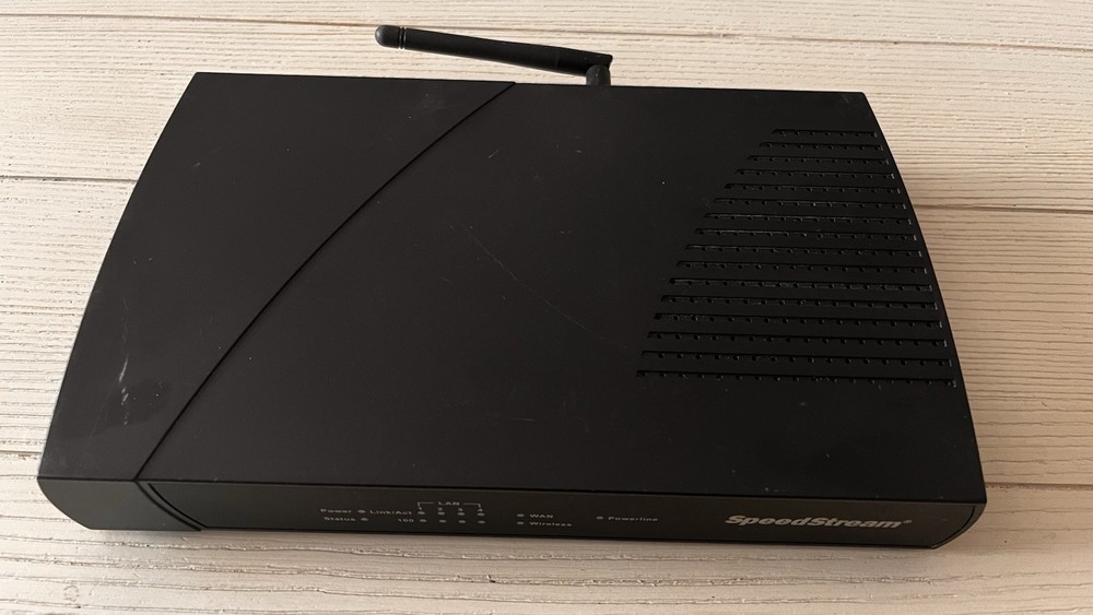 SpeedStream - SS2524 - Cable Router