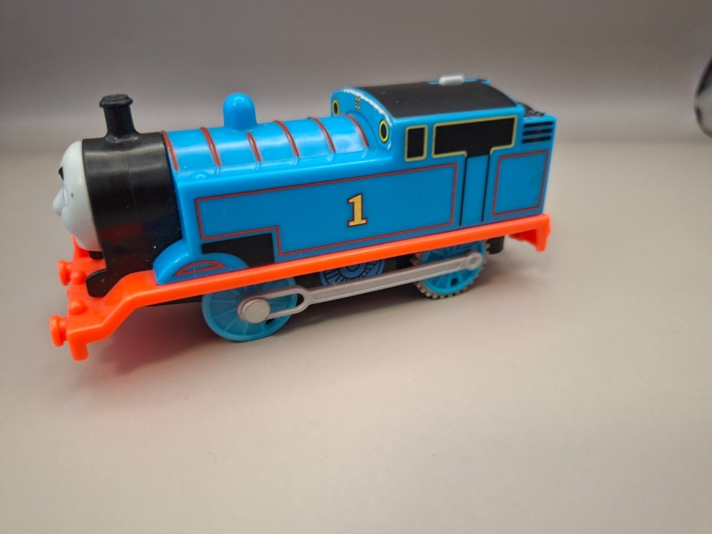 Thomas Hyper Glow Trackmaster Train Motorized - 2017 BLACK LIGHT LED Thomas