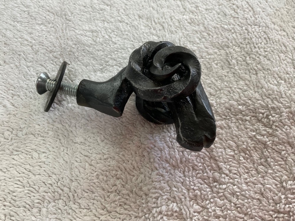RAMS HEAD KITCHEN DOOR/DRAWER HANDLE