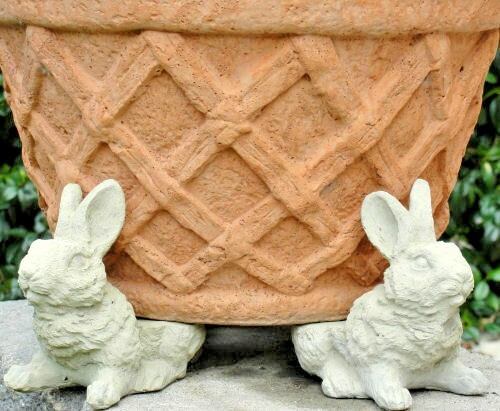 VINTAGE RABBIT POT FEET (2 Sets/6 Pcs) Solid Concrete Garden Bunny Planter Riser