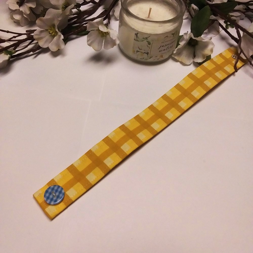 DARLING DAISIES 5pc Handmade Reversible Patchwork Coasters w/Holder & Button