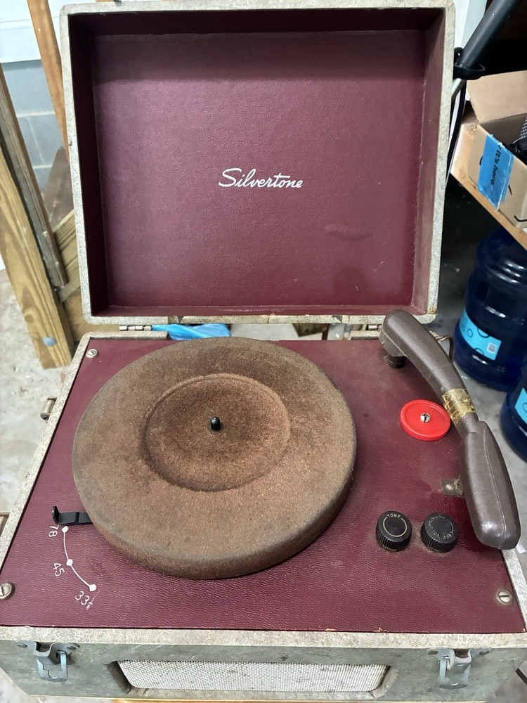 Vintage Silvertone Suitcase Record Player Phonograph