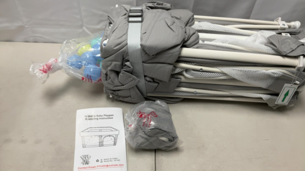 BABELIO Foldable Baby Playpen