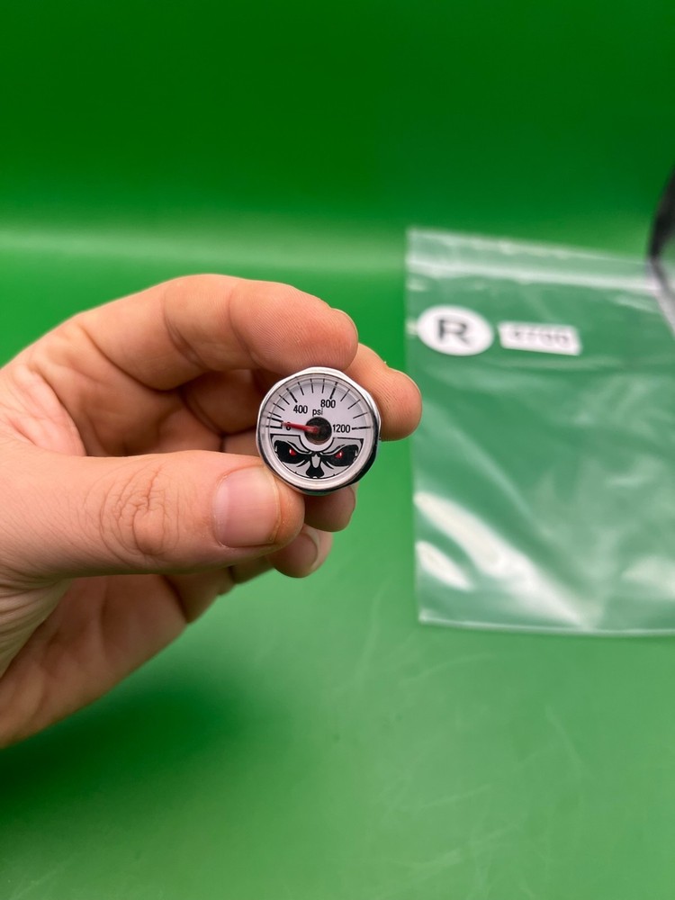 Bob Long Gauge White