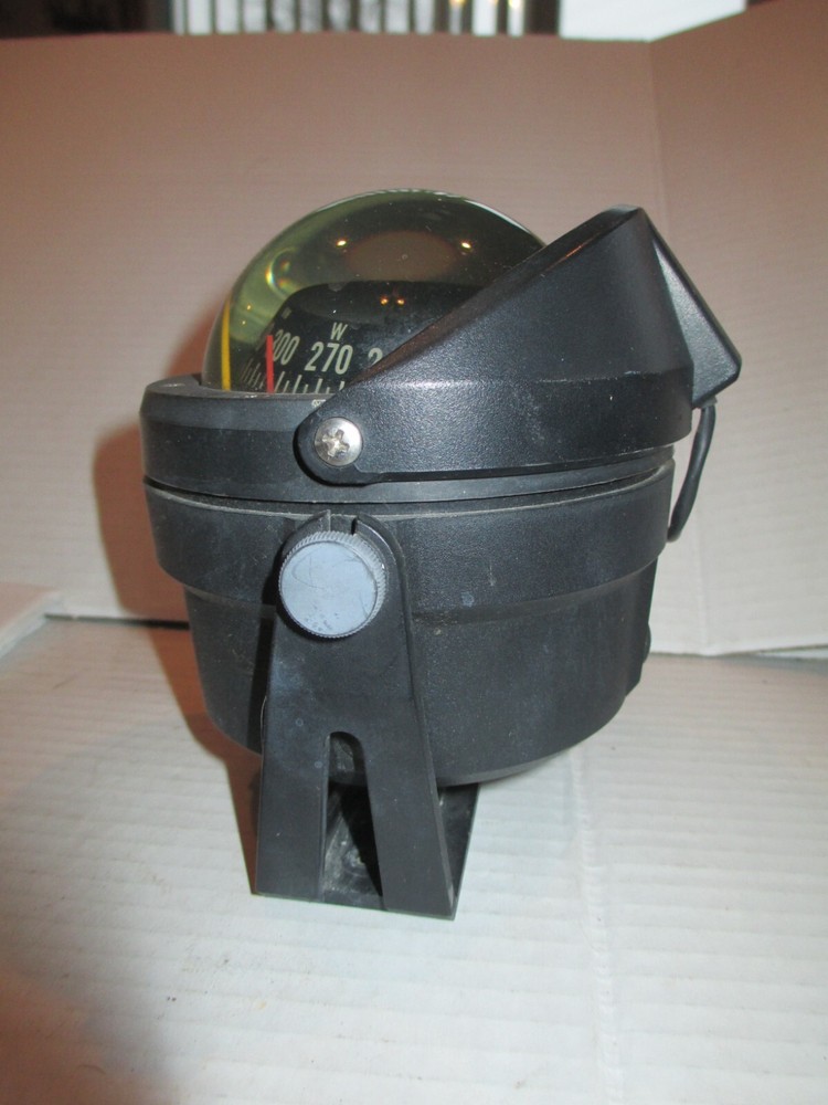 Ritchie B-81 Marine Boat Compass with Mounting Bracket C19