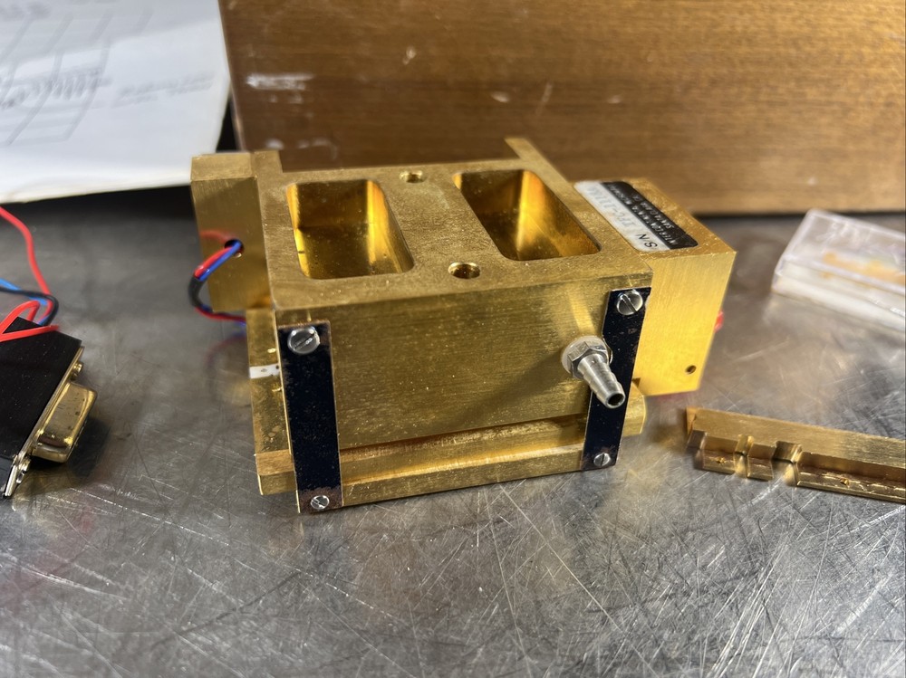 inter-continental microwave TFC-1118A Test Fixture