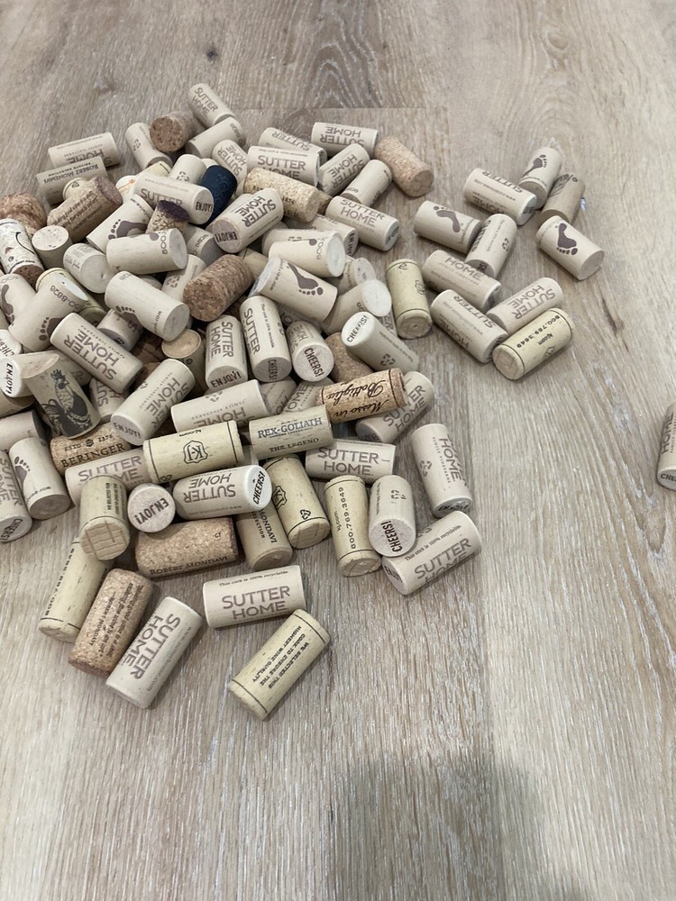 wine corks used Over 100 in quantity