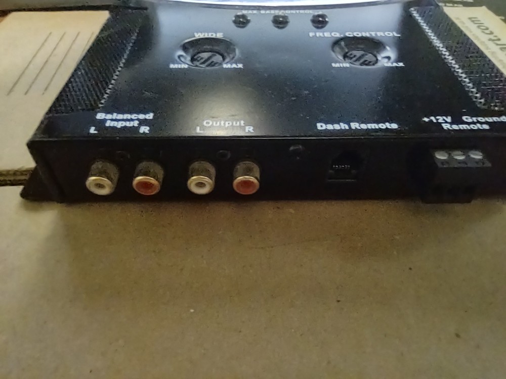 HITRON HB-2 Digital Bass Processor, No Remote UNTESTED