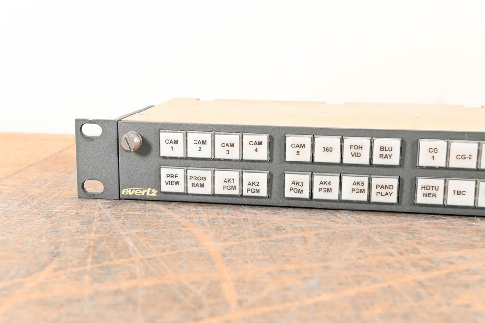 Evertz Quartz CP-2402 1RU 29-Button Remote Control Panel CG007AB