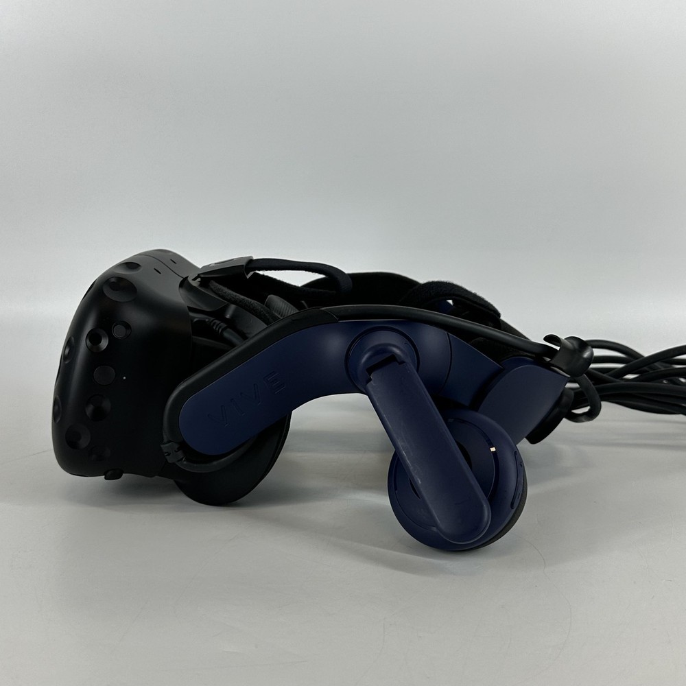 HTC Vive Pro 2 VR Headset w/ Controller/Link Box/Base Stations/USB Cable - Good