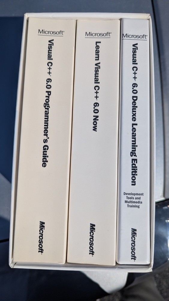 Microsoft Visual C++ 6.0 Deluxe Learning Edition