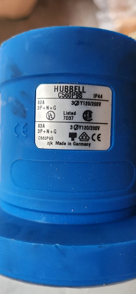 Server Technology PRO2 HDOT Monitored Rack-Mount PDU - 36 Outlet