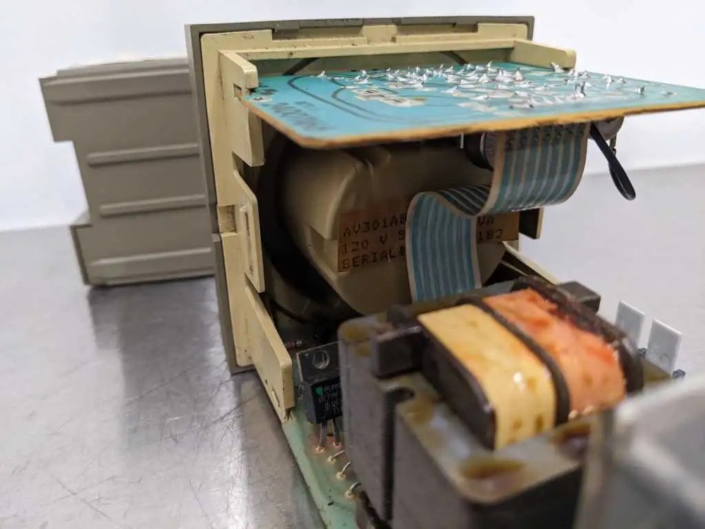 Honeywell AV301AB103 Dialapak Controller Temperature Controller 120, VAC