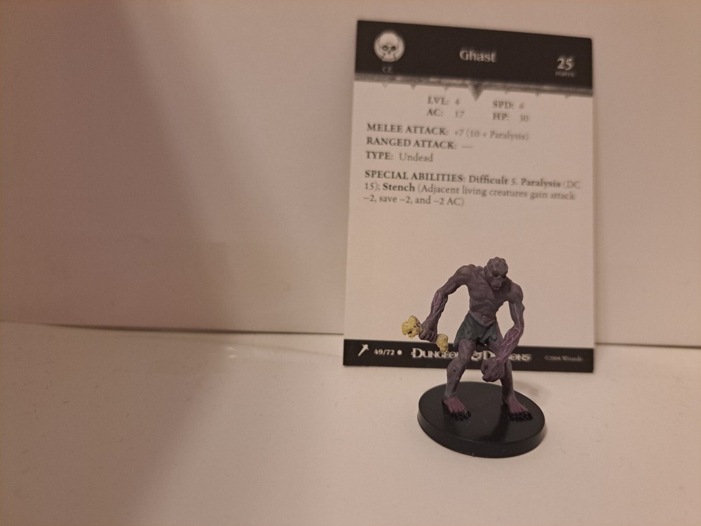 D&D Miniatures WOTC  Ghast 40/72