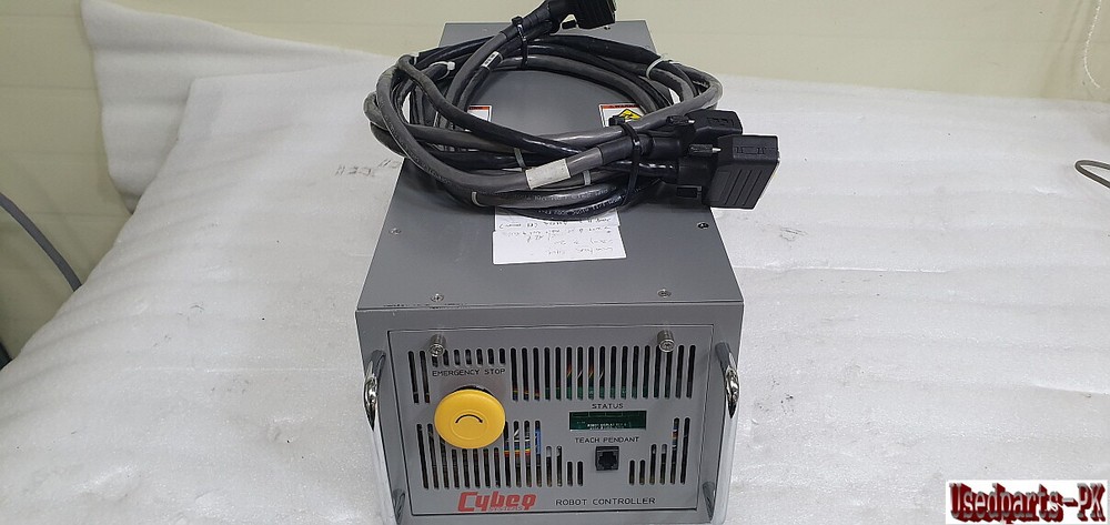 CYBEQ SYSTEM 8000 ROBOT CONTROLLER INCLUDING CABLES