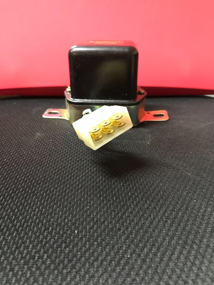 185516010 Perkins 12v. Regulator