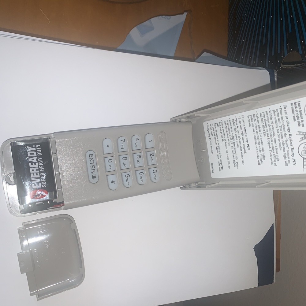 Chamberlain Wireless Rolling Code Garage Door Opener Keypad 940ESTD