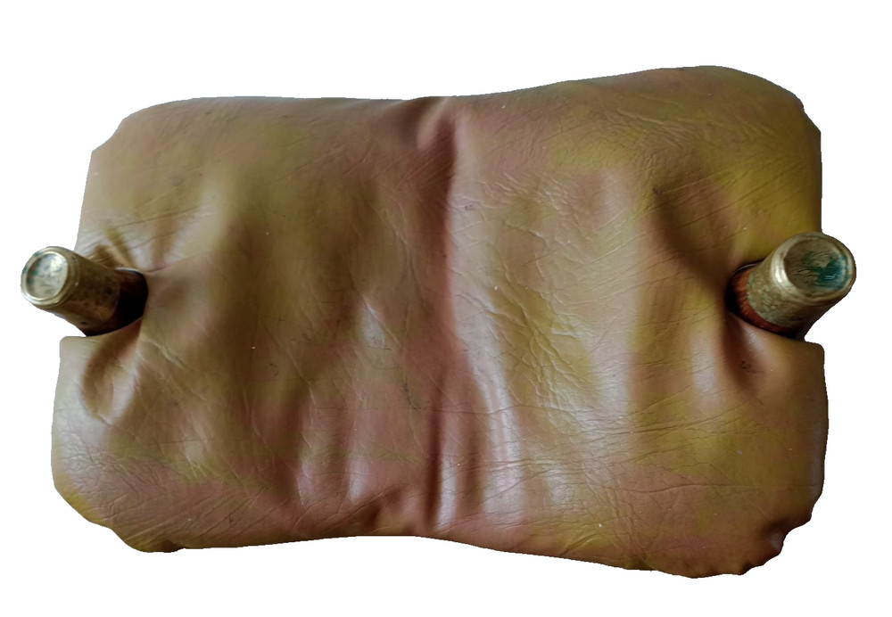 CAMEL SEAT