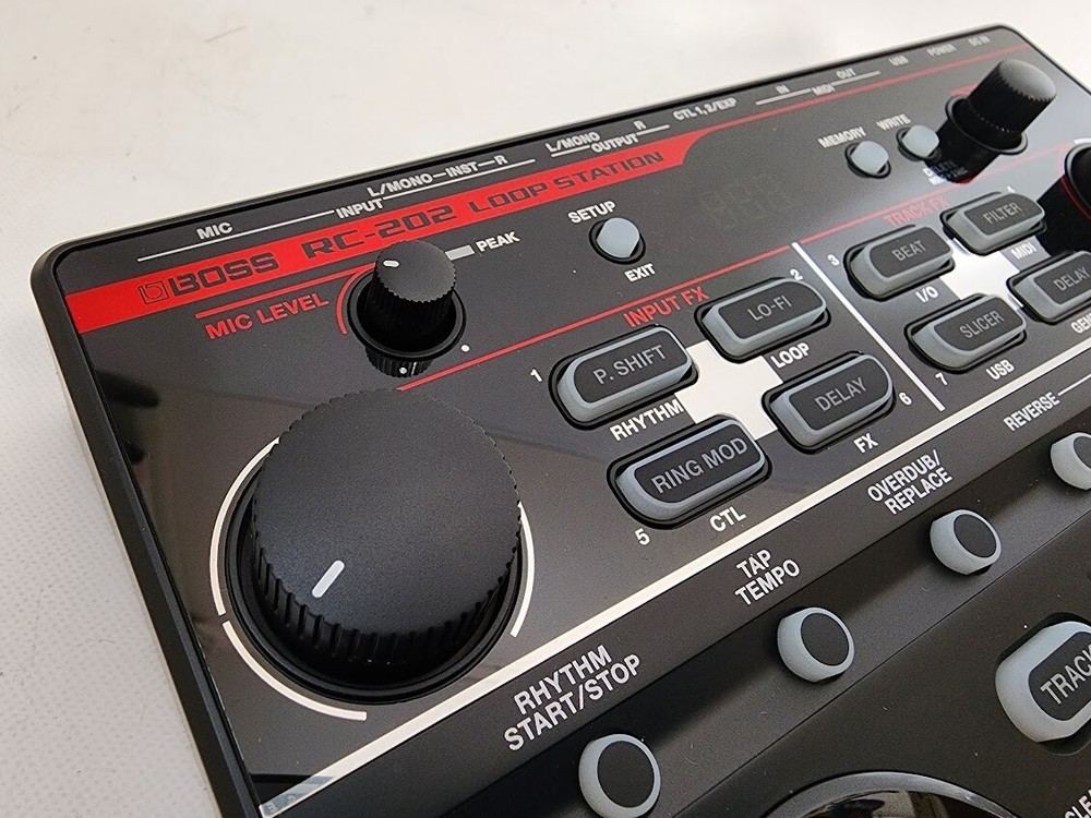 Boss RC-202 Multi Effects DJ Loop Station Looper