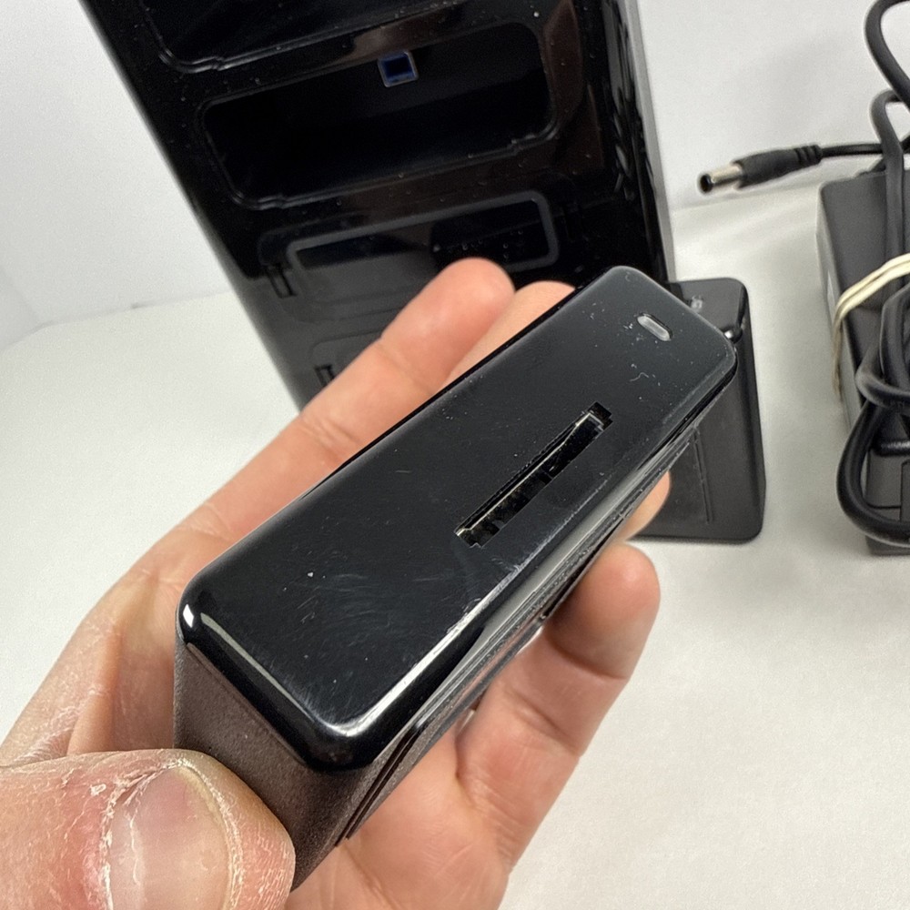 Lexar Professional Workflow HR2 Hub w/ cables