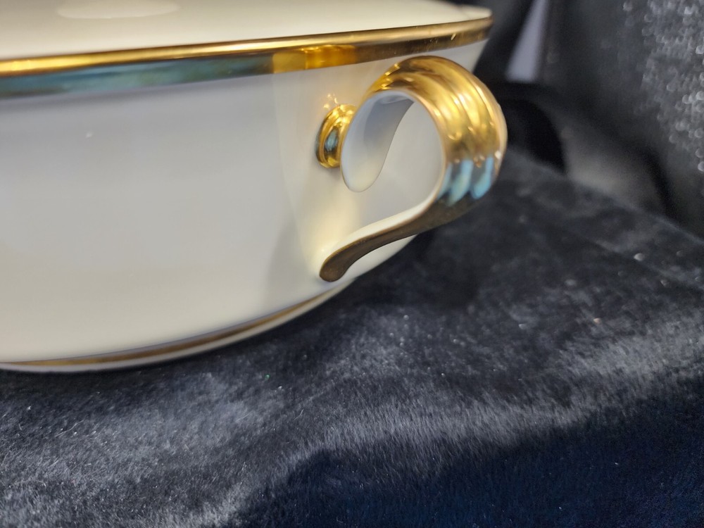 Lenox ETERNAL Covered Vegetable