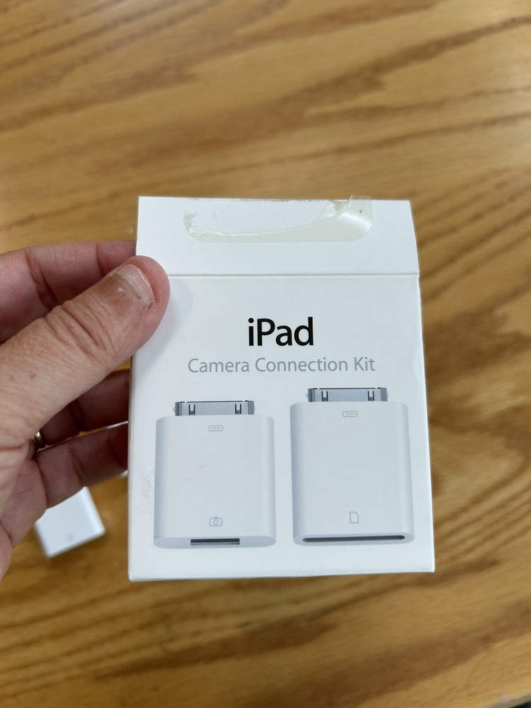 Apple iPad/iPod Camera Connection Kit - MC531ZM/A - USB & SD Card Reader