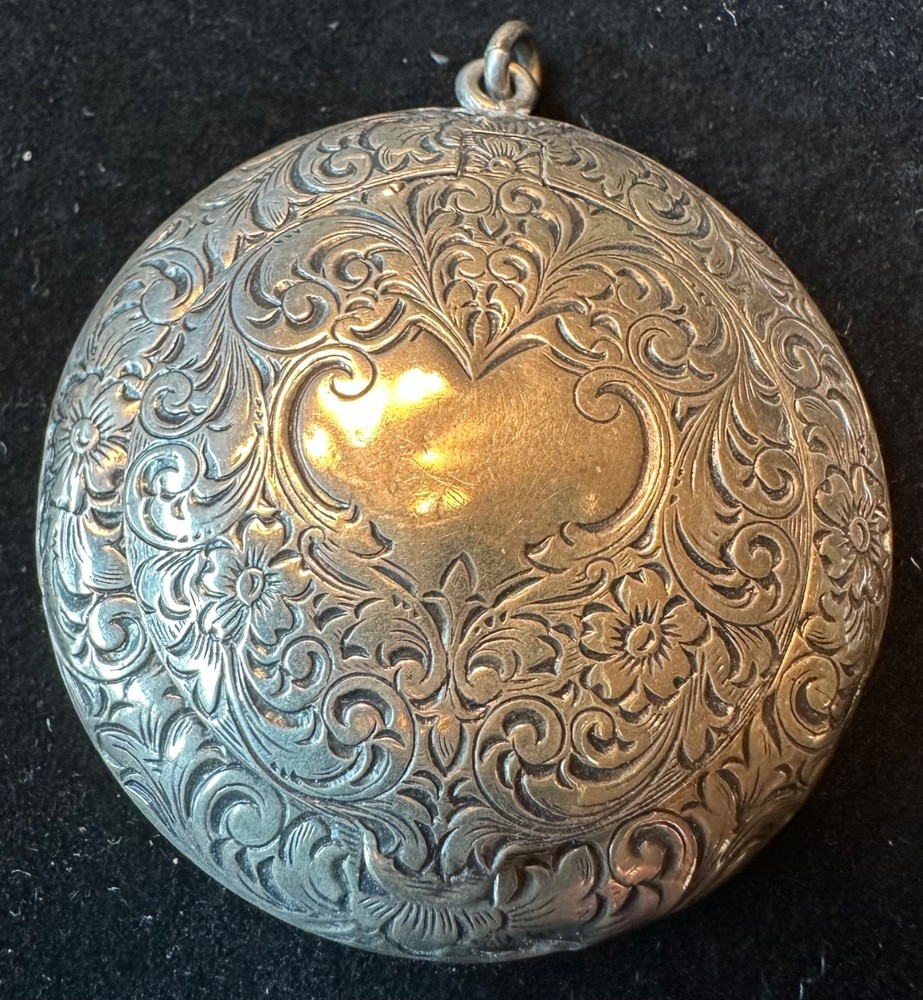 SOLID STERLING SILVER Chatelaine Box, gold wash interior, 2”, 1915, no monogram