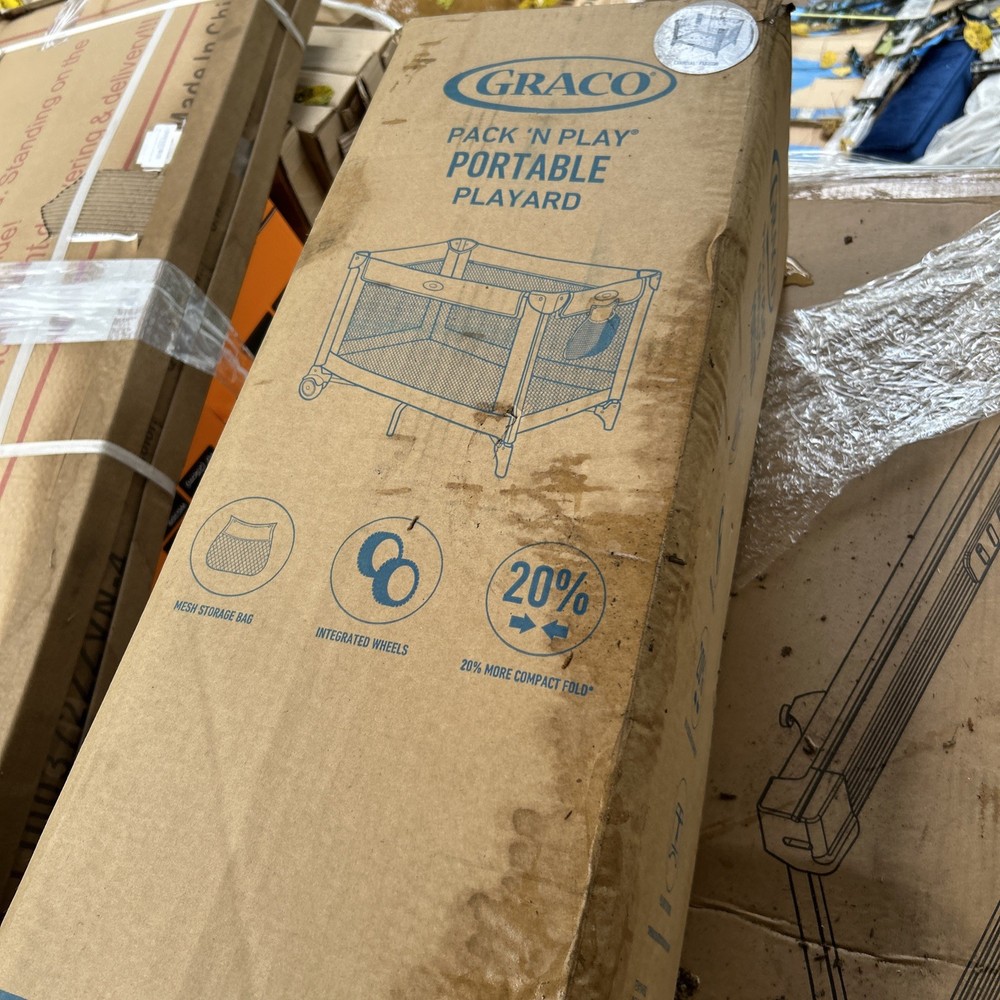 Graco Pack N Play On The Go Playard