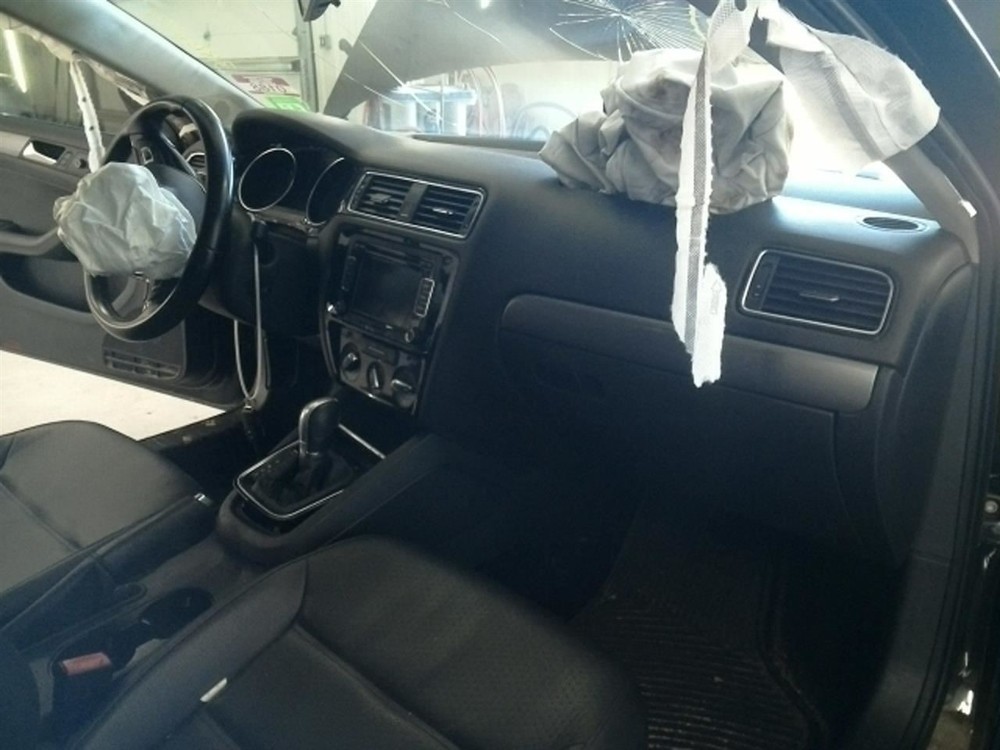 JETTA 2015 High Mounted Stop Light 104810902