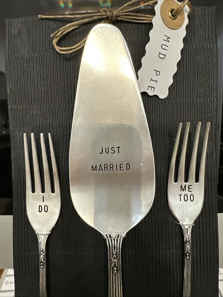 Mud Pie 'Just Married' Wedding Cake Server Set (3 Pieces)