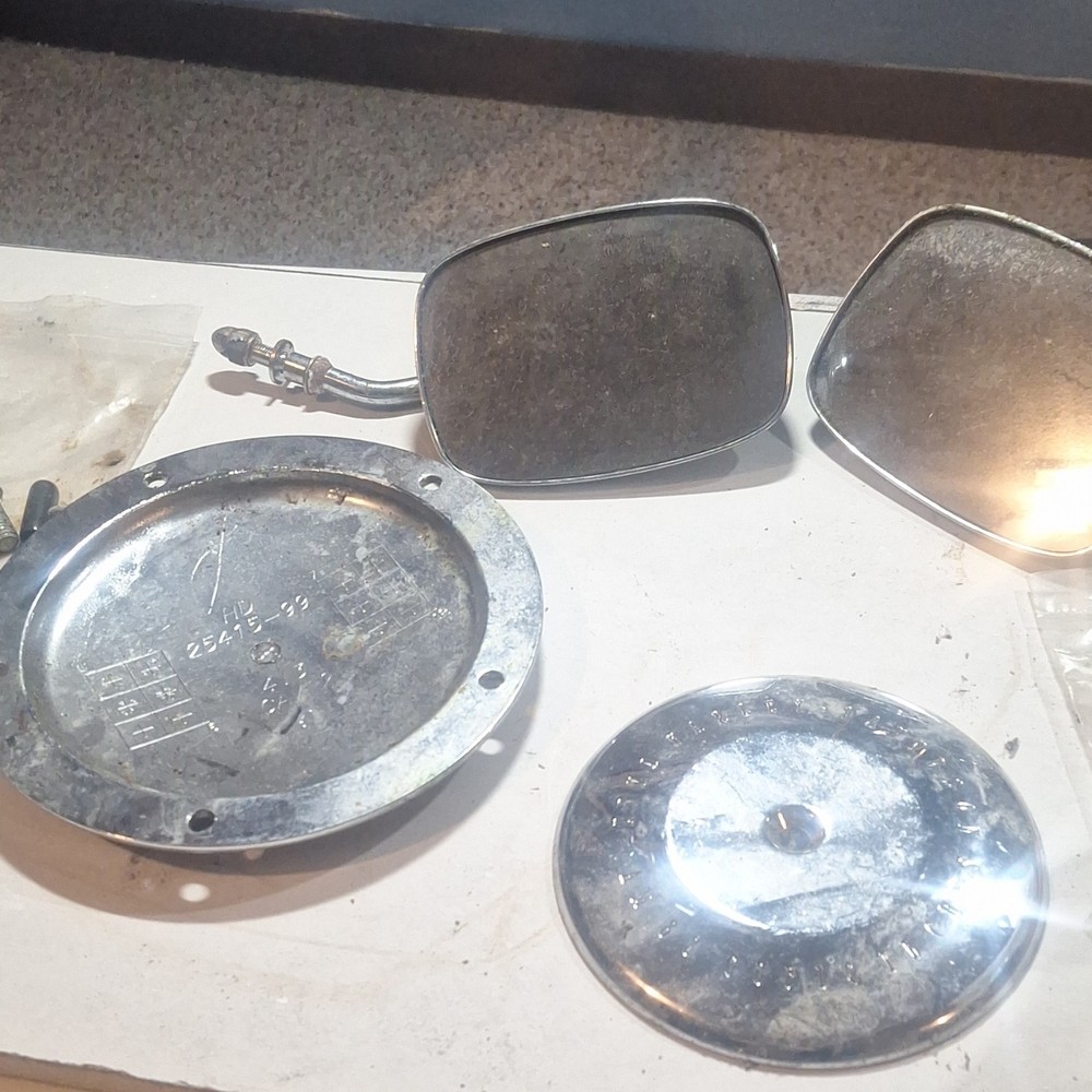 Harley Davidson Softail OEM Mount Bracket 25415-99 w Mirrors & Hardware 2000+