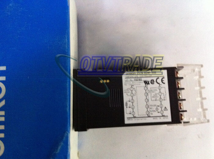 NEW ONE Omron E5CN-R2MP-500 Temperature Controller In Box