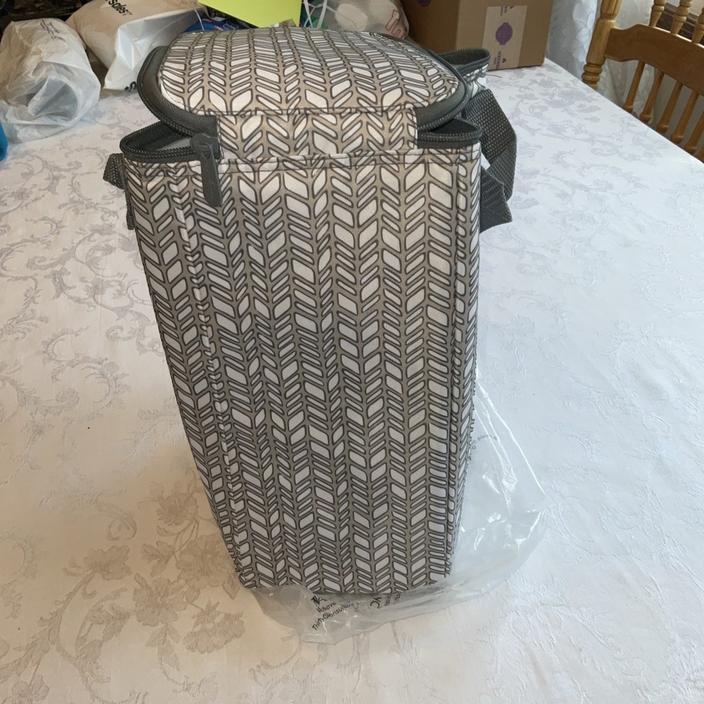 NEW!! Thirty One Small thermal insert ( Chervron Charm)