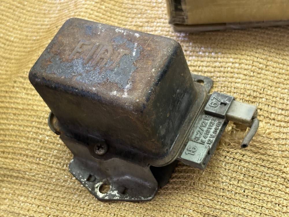 fiat 124 spider Voltage Regulator