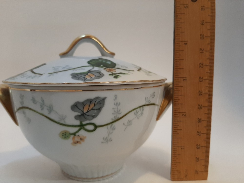 Granada Victorian China Lidded Dish C3