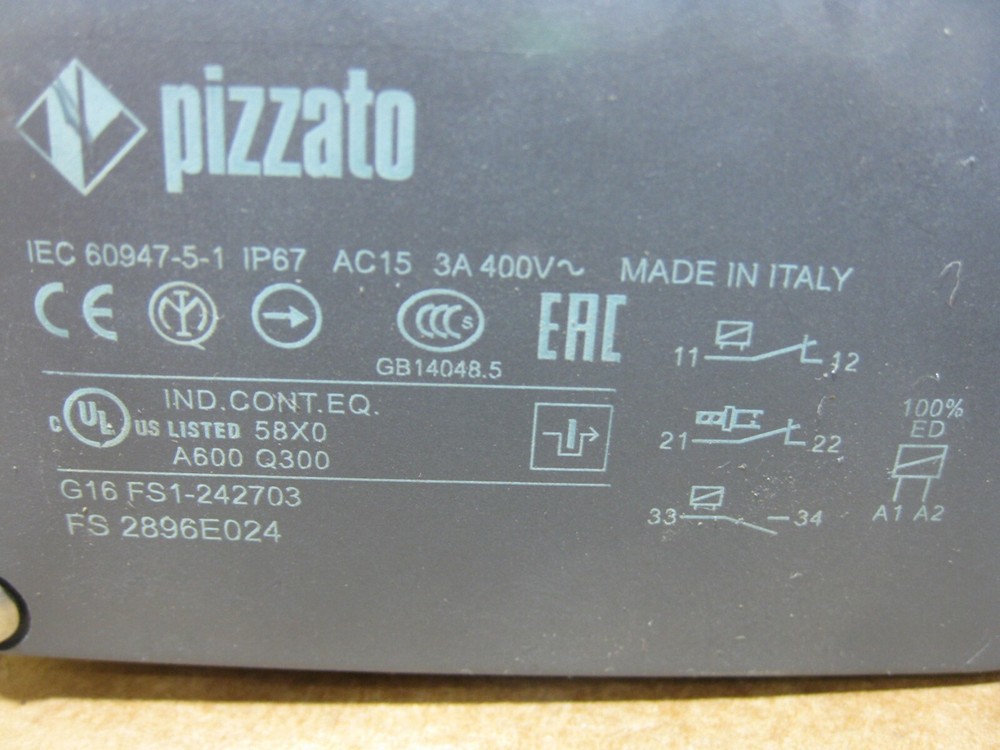 Pizzato FS 2896E024 Safety Switch