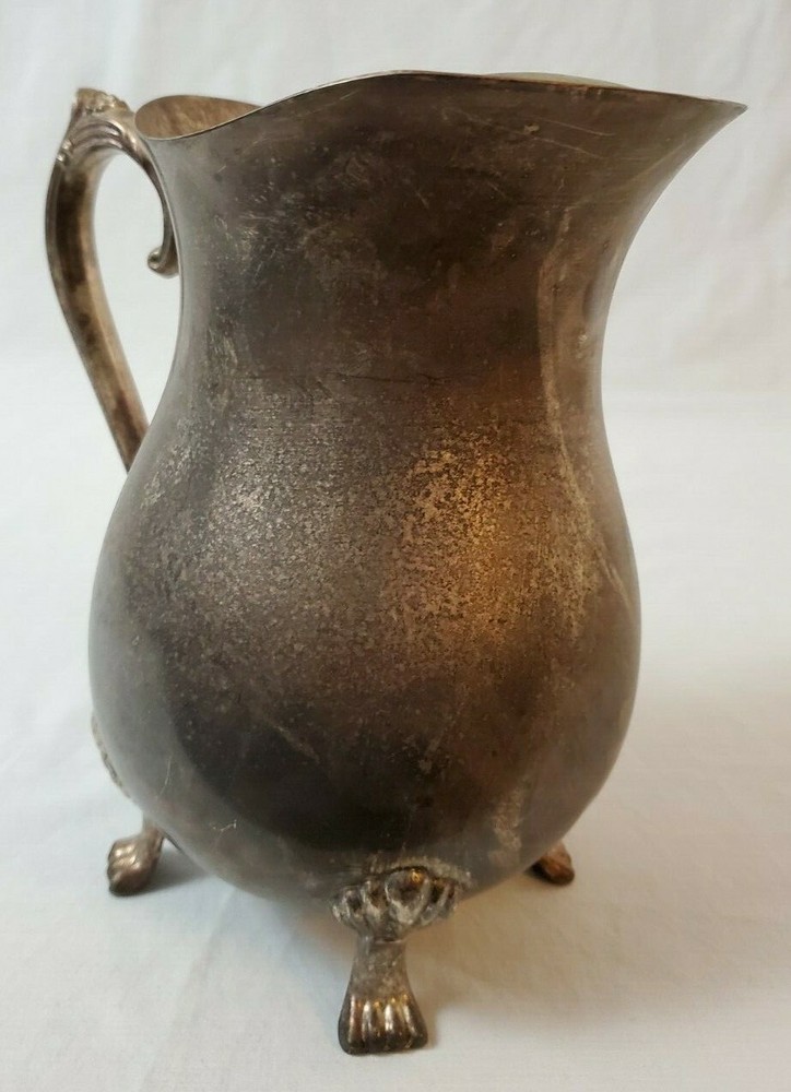VINTAGE ~ Leonard Silver Plate Footed Water Pitcher with Ice Lip