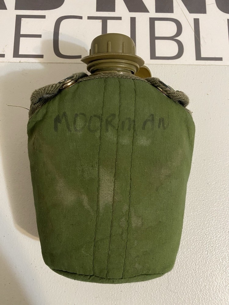 Canteen With Cover And Plastic Screw Lid