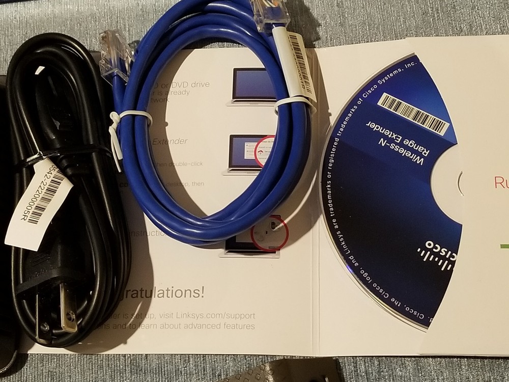Cisco Linksys Wireless-N Range Extender RE1000 Original Device Box Cables Manual
