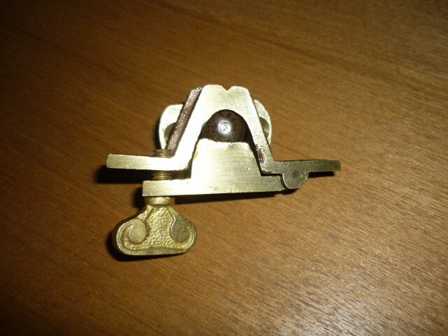 VINTAGE BRASS SASH WINDOW LOCK