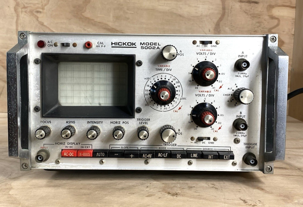 Hickok 5002A Oscilloscope (powers-on) AS IS