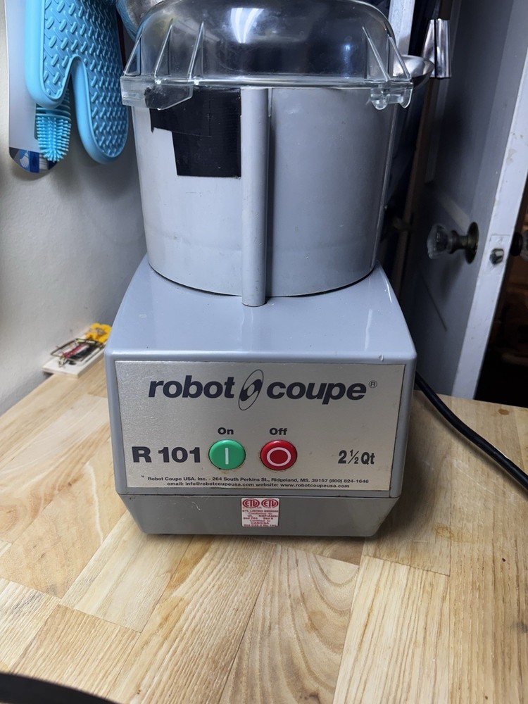 Robot Coupe R101 Plus. Tested and Working