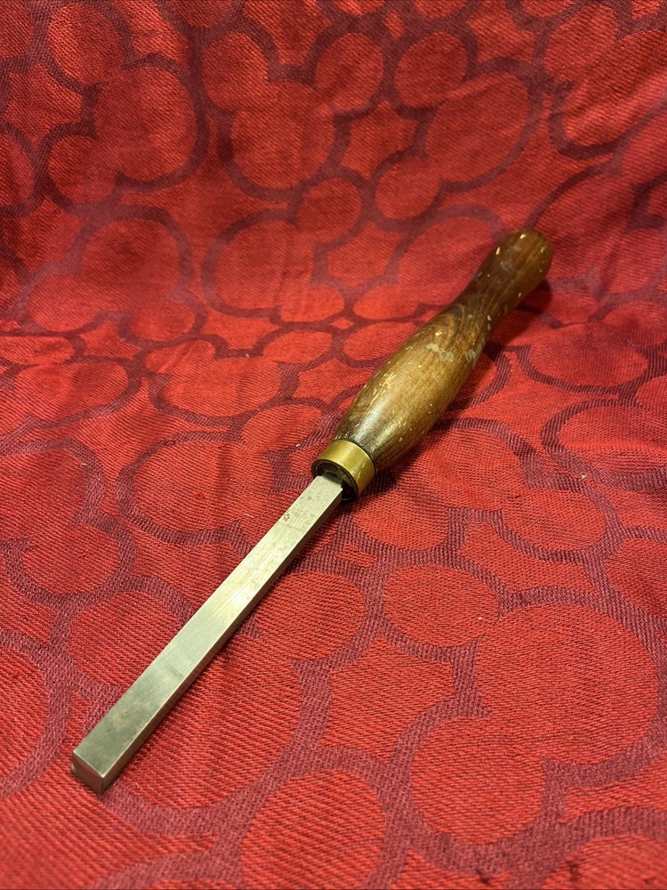 Antique Wood Carving Gouges Chisels Tools Farmhouse Barn. -- 9359