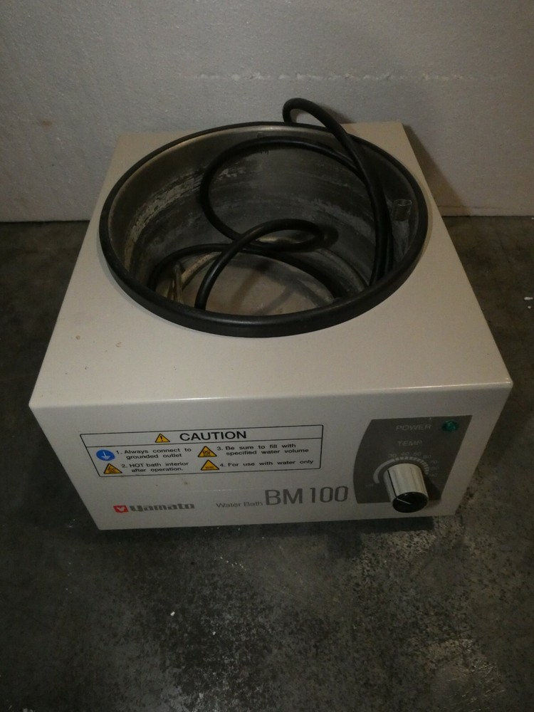 Yamato BM-100 Compact Analog Water Bath (115V)