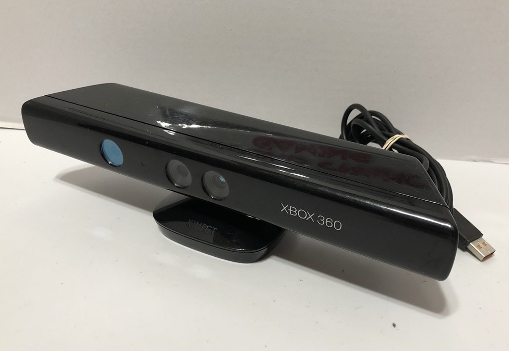 Microsoft Xbox 360 Kinect Sensor Bar with 12 Starter Fun Game Bundle -Tested
