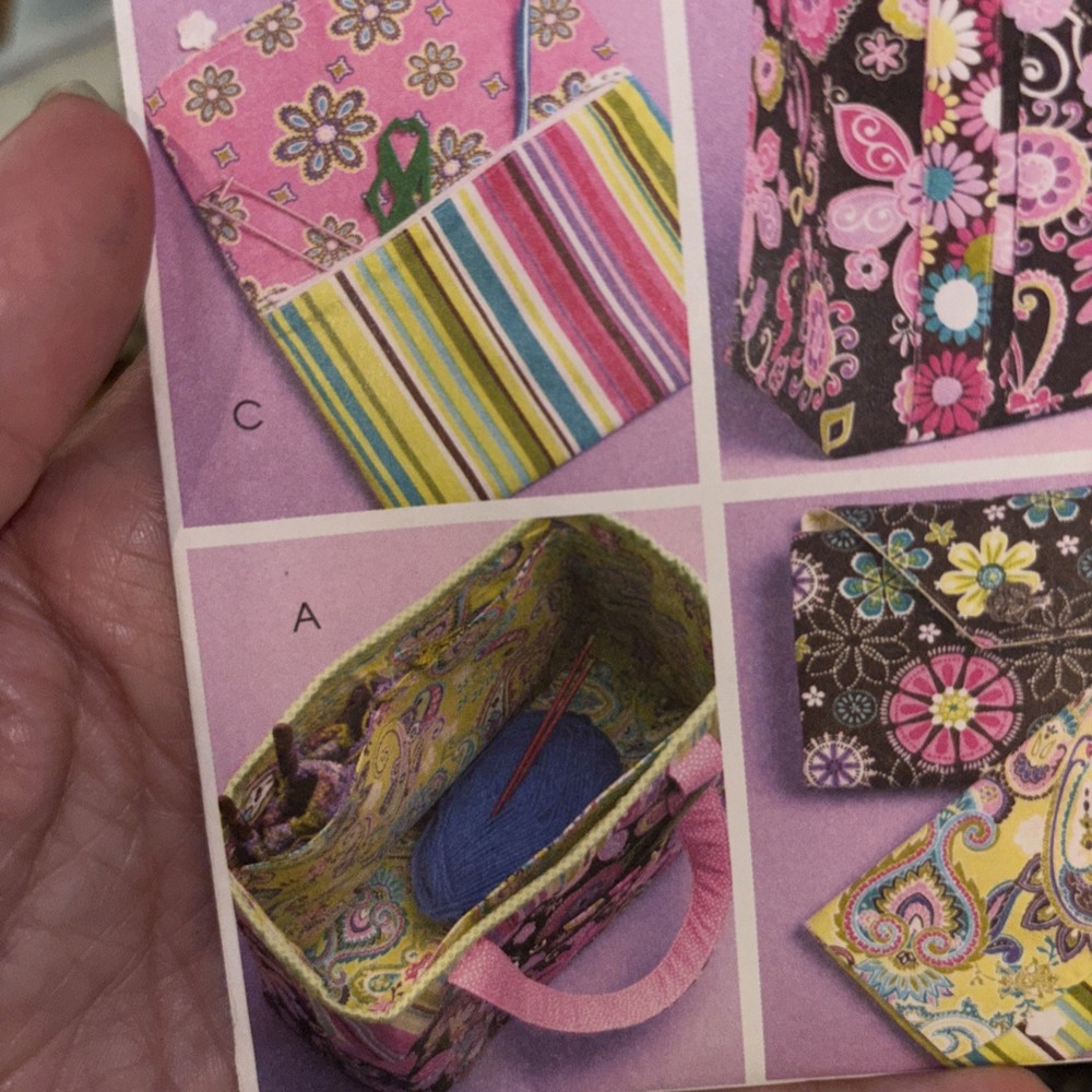 Knitting Needle Bag Sewing Pattern - McCalls Crafts