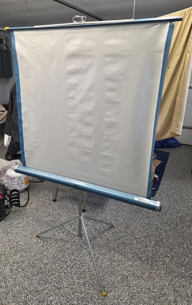 Vintage Radiant Imperial Screenmaster - Projection Screen