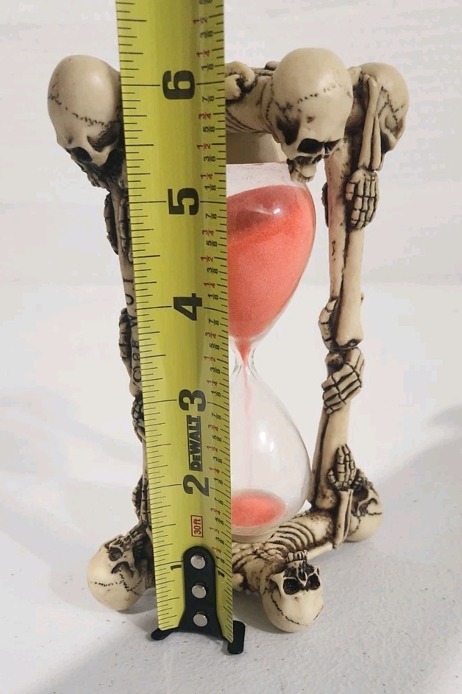 Vtg Skeleton Sand Timer 8 Souls 6" Gothic Skull & Bones Hourglass 5 min Timer